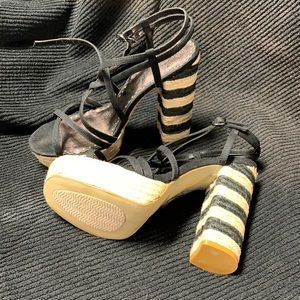 Lulu Townsend Yanka platform heels never worn in original box
